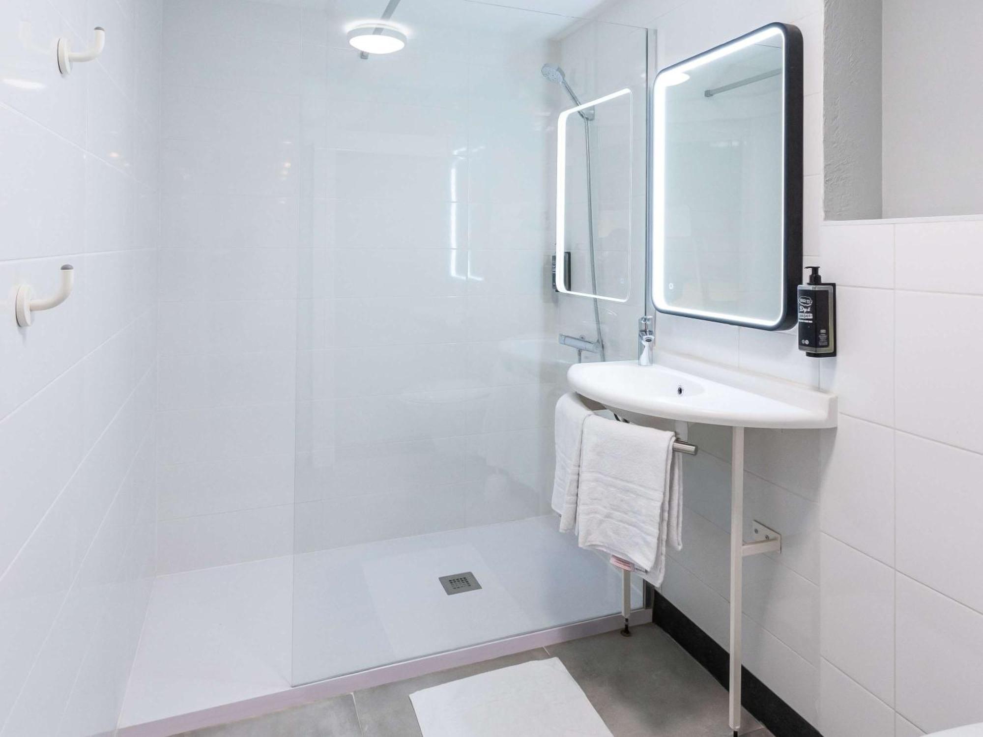 Ibis Budget Angouleme Centre Exterior foto